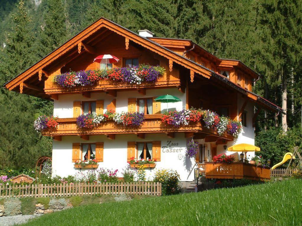Haus Tasser Mayrhofen Esterno foto